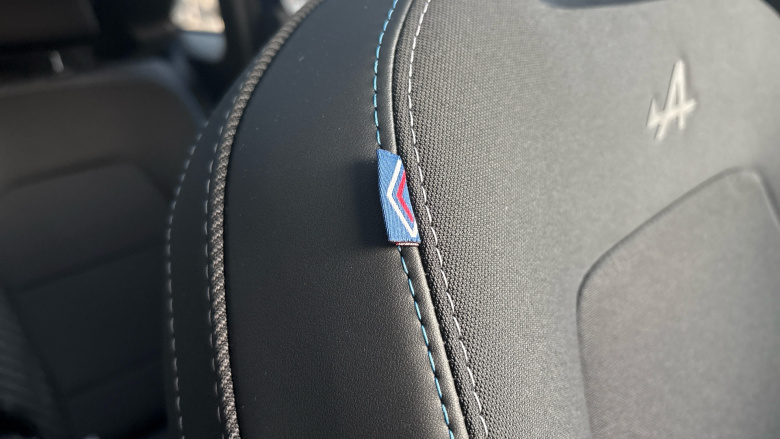 Renault Symbioz 1.8 E-Tech FHEV 160 Iconic Esprit Alpine 5dr Auto Hybrid Estate